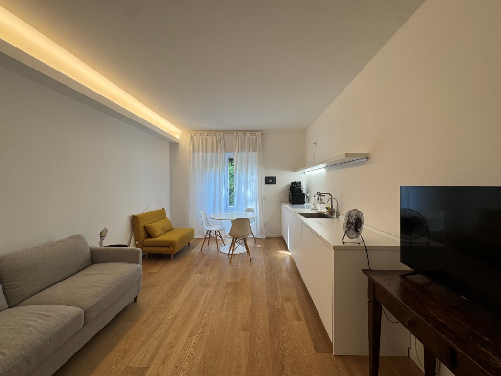 Appartamento monolocale in affitto a Milano De Angeli